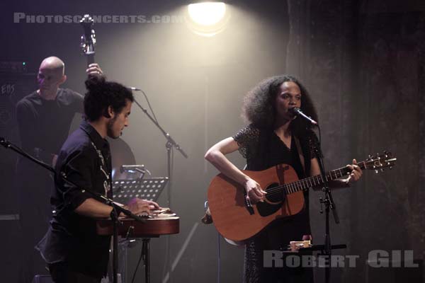 OKOU - 2009-07-02 - PARIS - Theatre des Bouffes du Nord - 